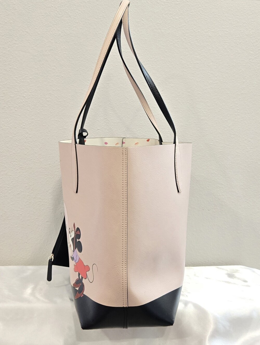 kate spade New York X Disney Minnie Mouse Large Reversible Tote With Pouch - Picture 5 of 16